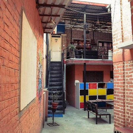 Happy Donkey Hostel Катманду Экстерьер фото