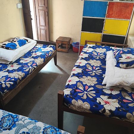 Happy Donkey Hostel Катманду Экстерьер фото