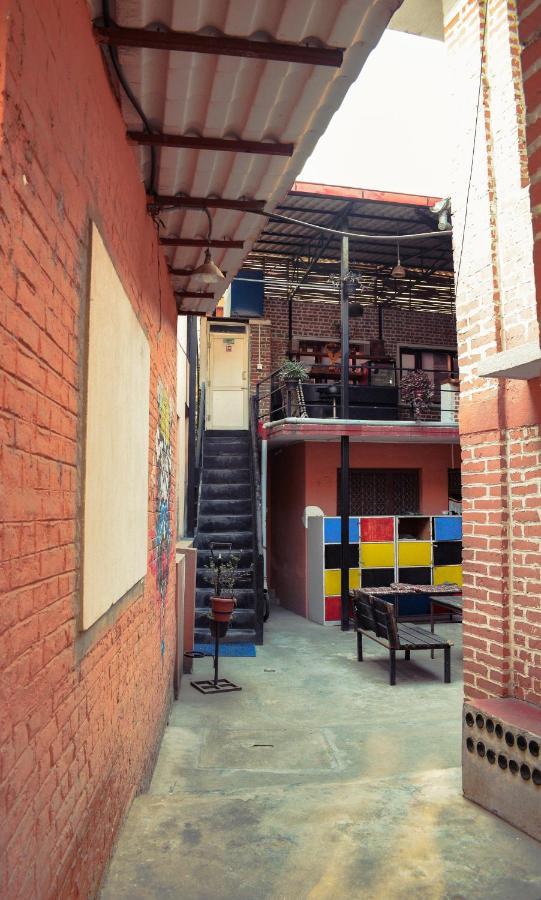 Happy Donkey Hostel Катманду Экстерьер фото