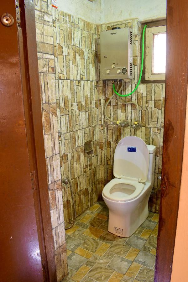 Happy Donkey Hostel Катманду Экстерьер фото